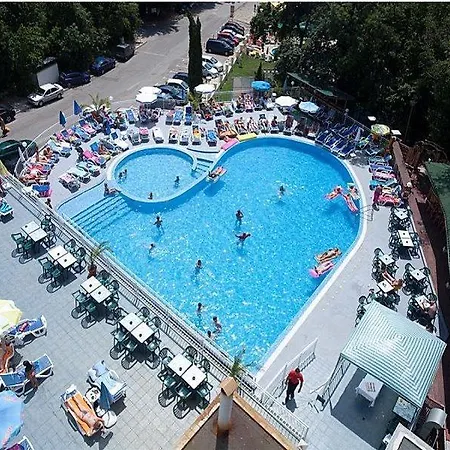 Готель Pliska 3*